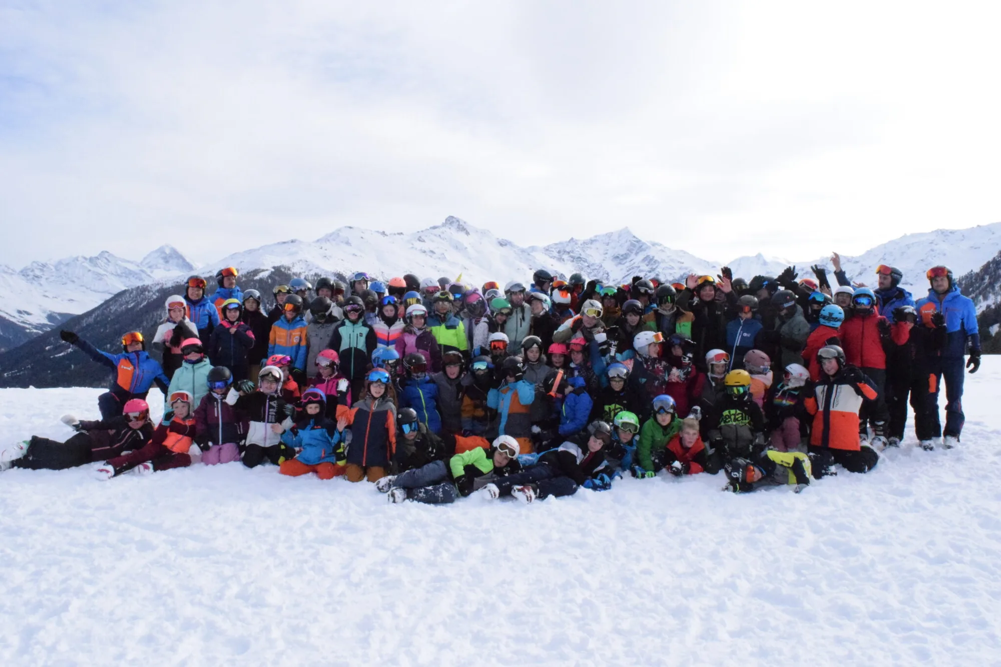 Photo de groupe du camp les collons 2024